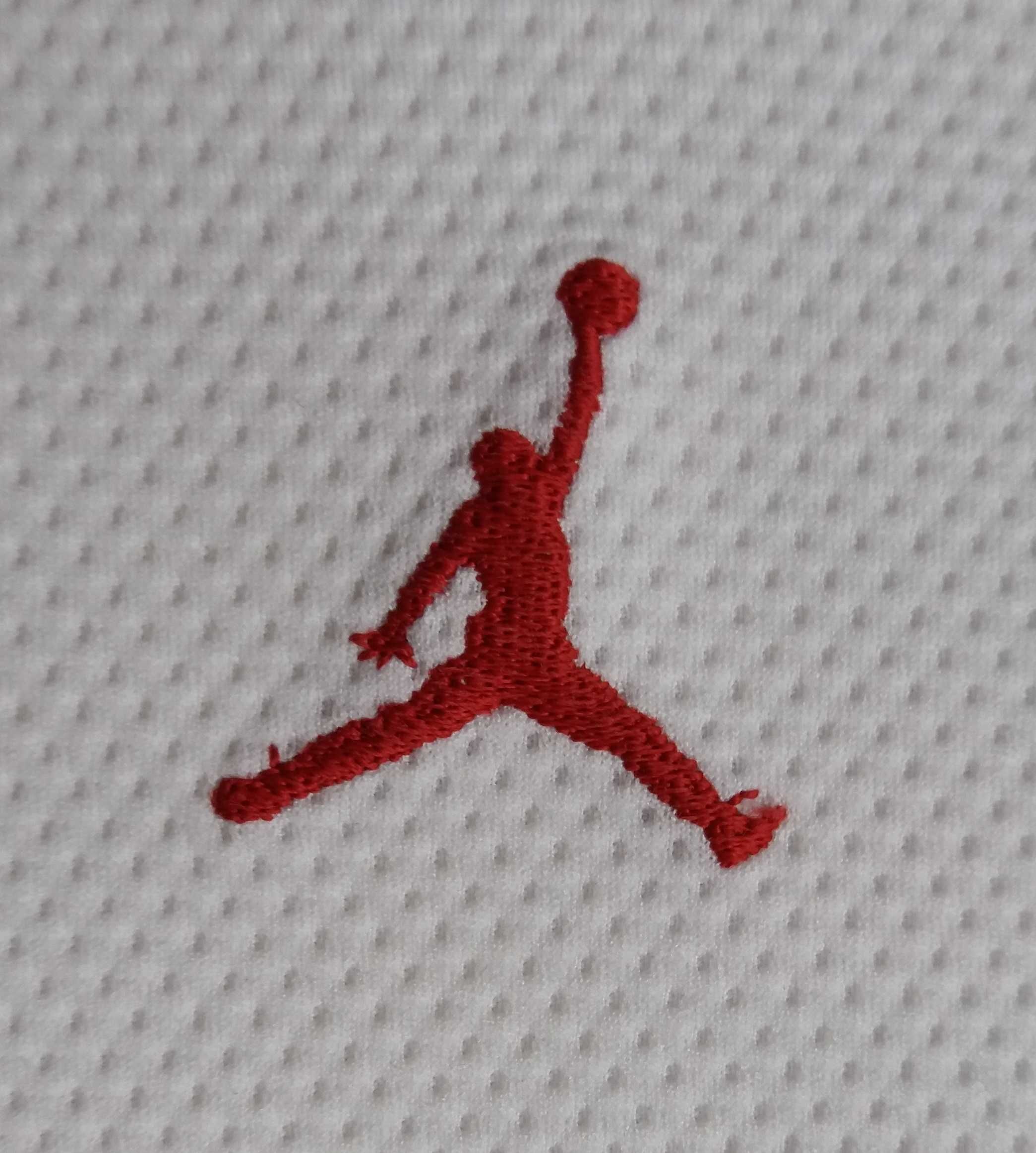 Koszulka Sportowa Jordan S – Wygodna, Bardzo Dobry Stan