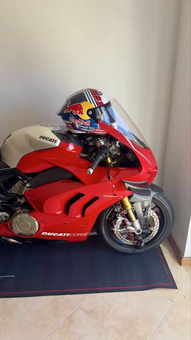 Ducati v4r como nova