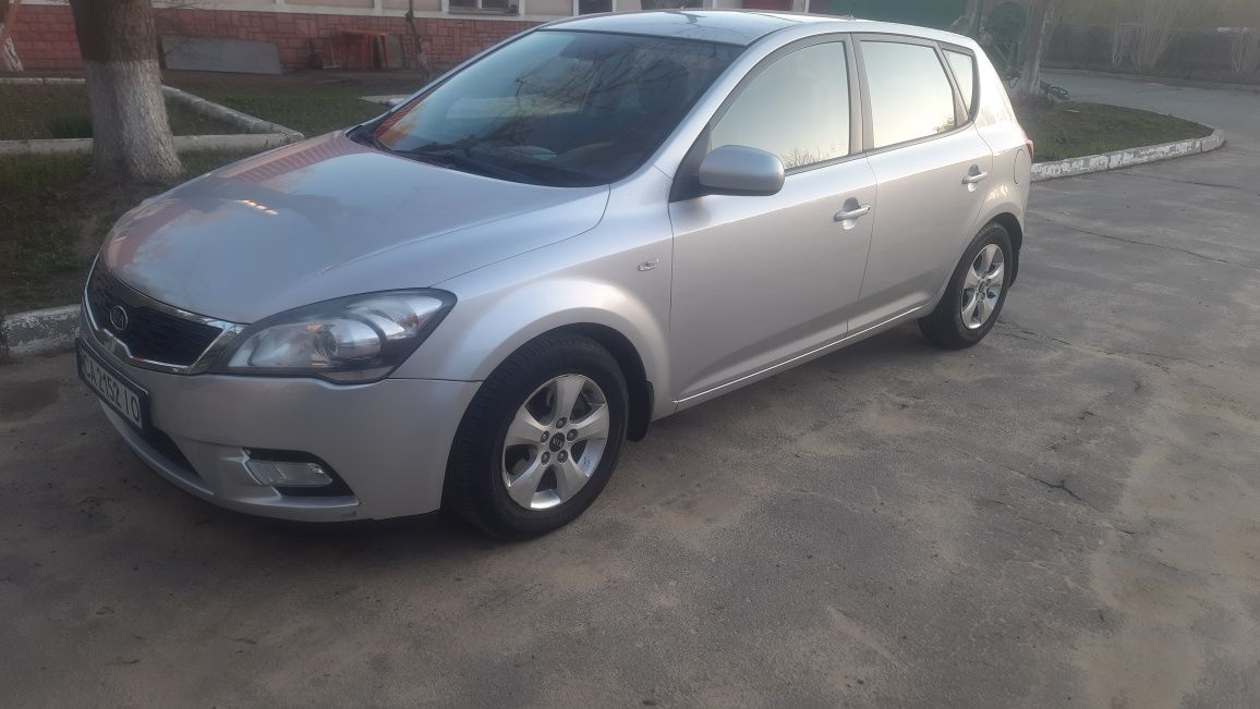 Продам Kia ceed 2011 року