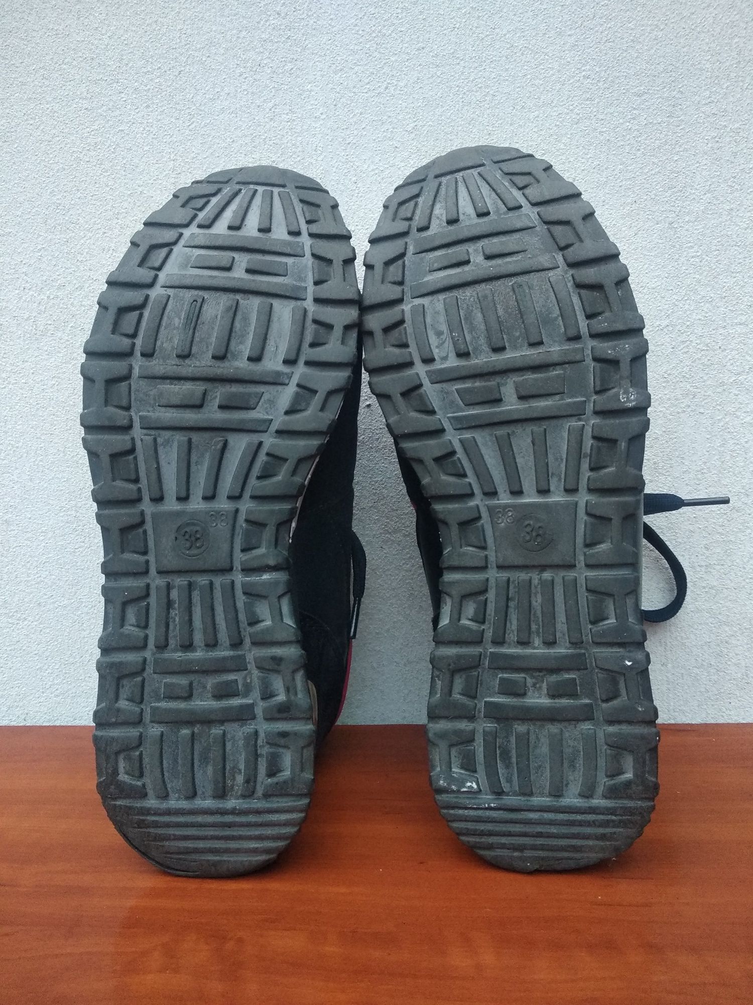 Кроссовки VTТV, 38р,женские, стелька 25см.