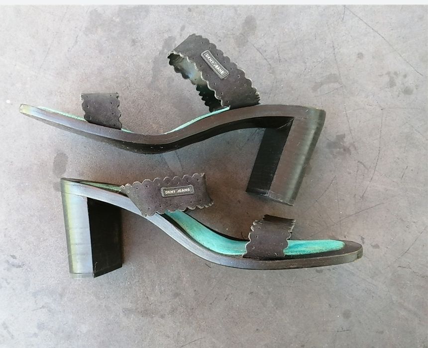 Sandálias vintage DKNY n° 38