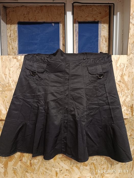Безкоштовно б/у жіночі юбки великий розмір