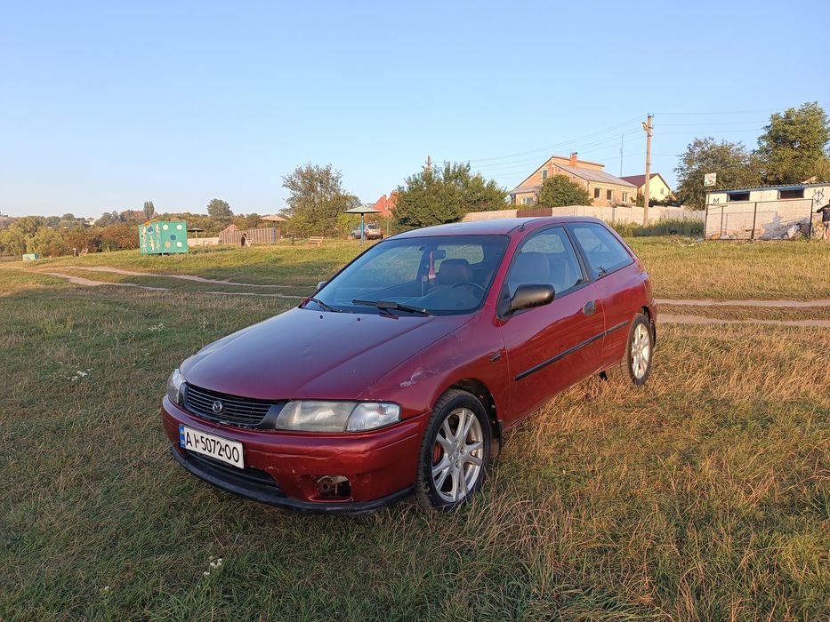 Mazda 323 1998г.в газ/бензин
