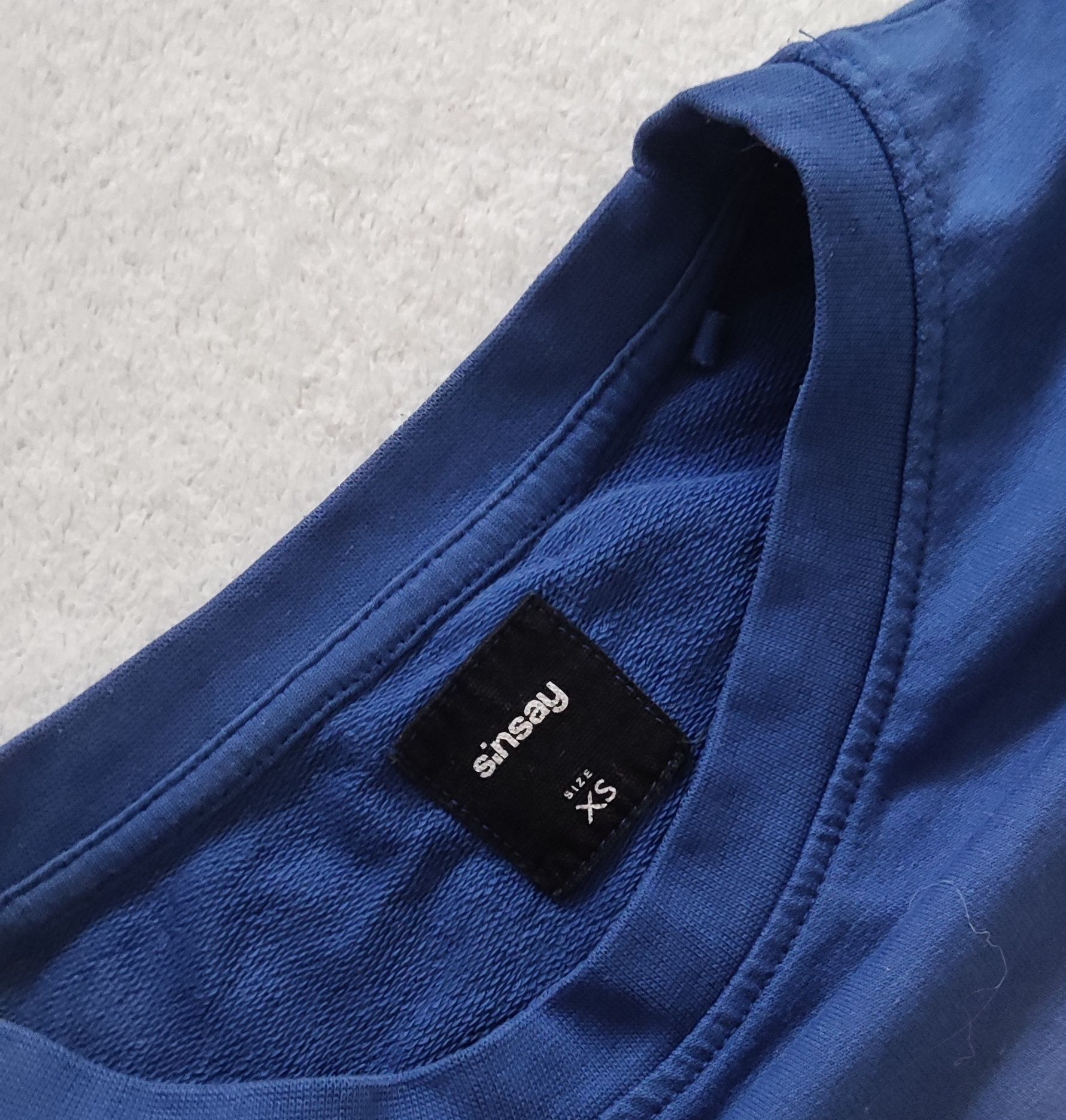 Niebieska bluza casual krótka Sinsay XS/34