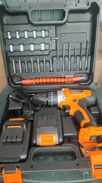 Wiertarko Wkrętarka Udarowa 12V 2x2Ah Li Ion Zestaw 24El Black Bity