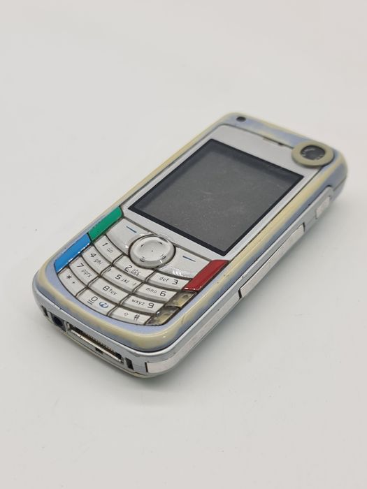 Telemóvel NOKIA 6680 vintage colecção