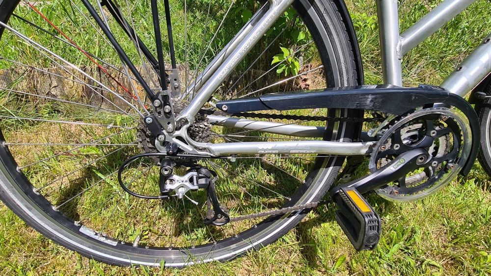 Rower trekkingowy  kola 28 cali osprzęt deore