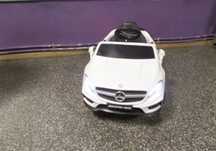 Mercedes GLA 45 AMG na akumulator