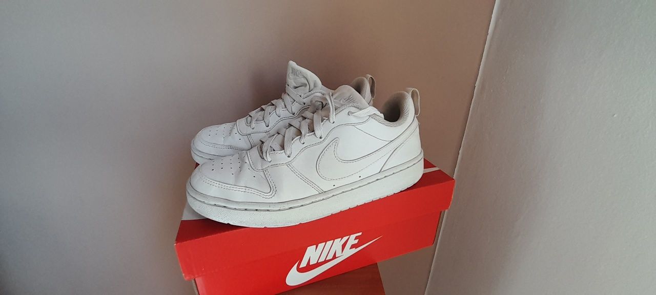 Buty Nike Court rozmiar 38,5 pudełko