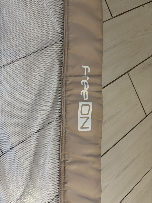 Захисний бортик на ліжко