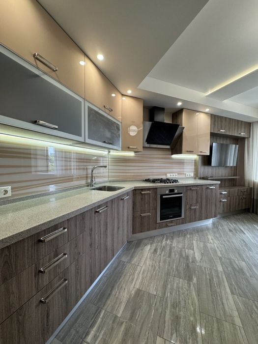 Продам квартиру ЖК Набережный Квартал/ ж/м Победа -1/Правый берег