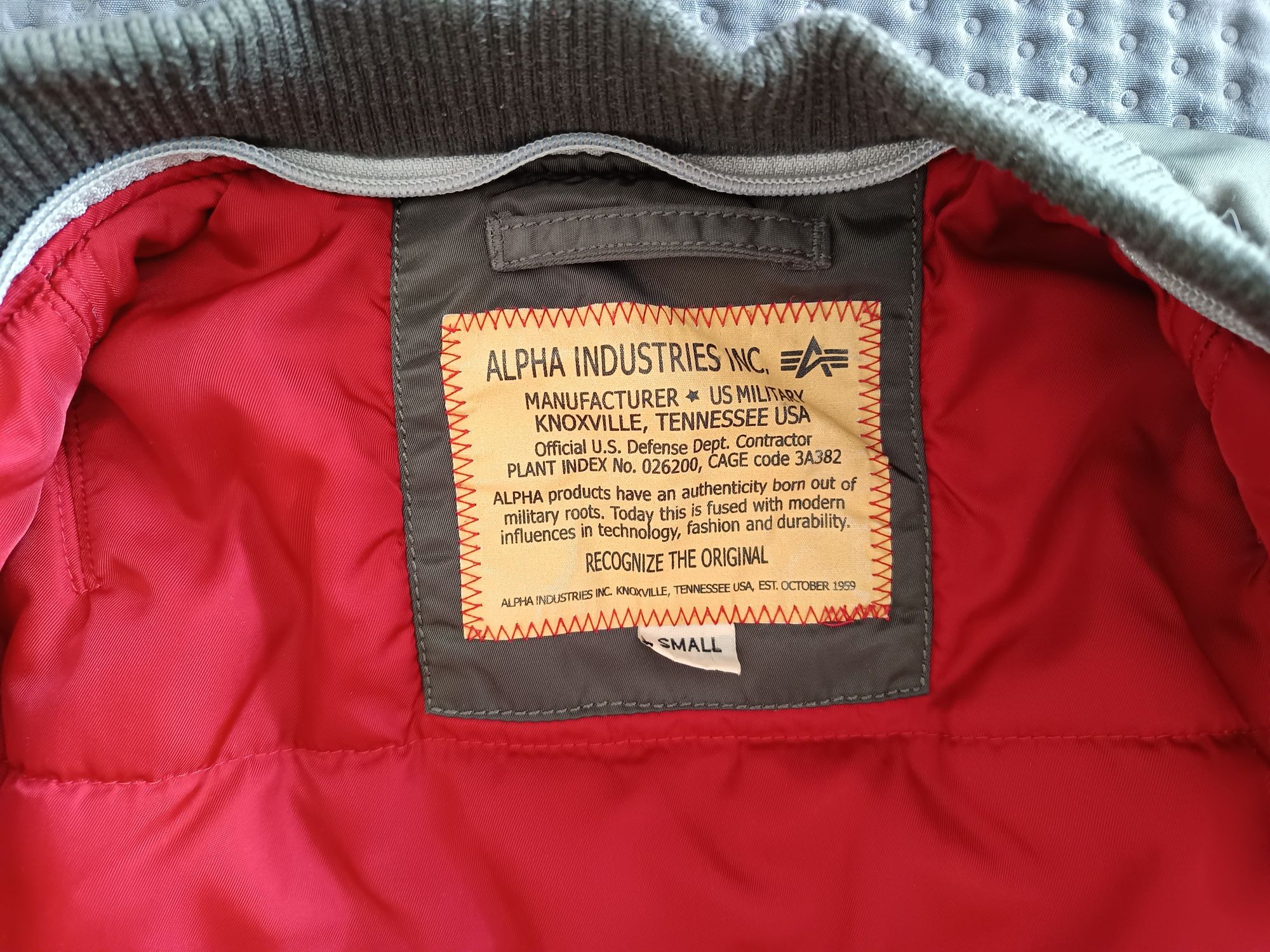Kurtka Alpha Industries MA-1 , oliwka, rozm. S, zamek uszkodzony