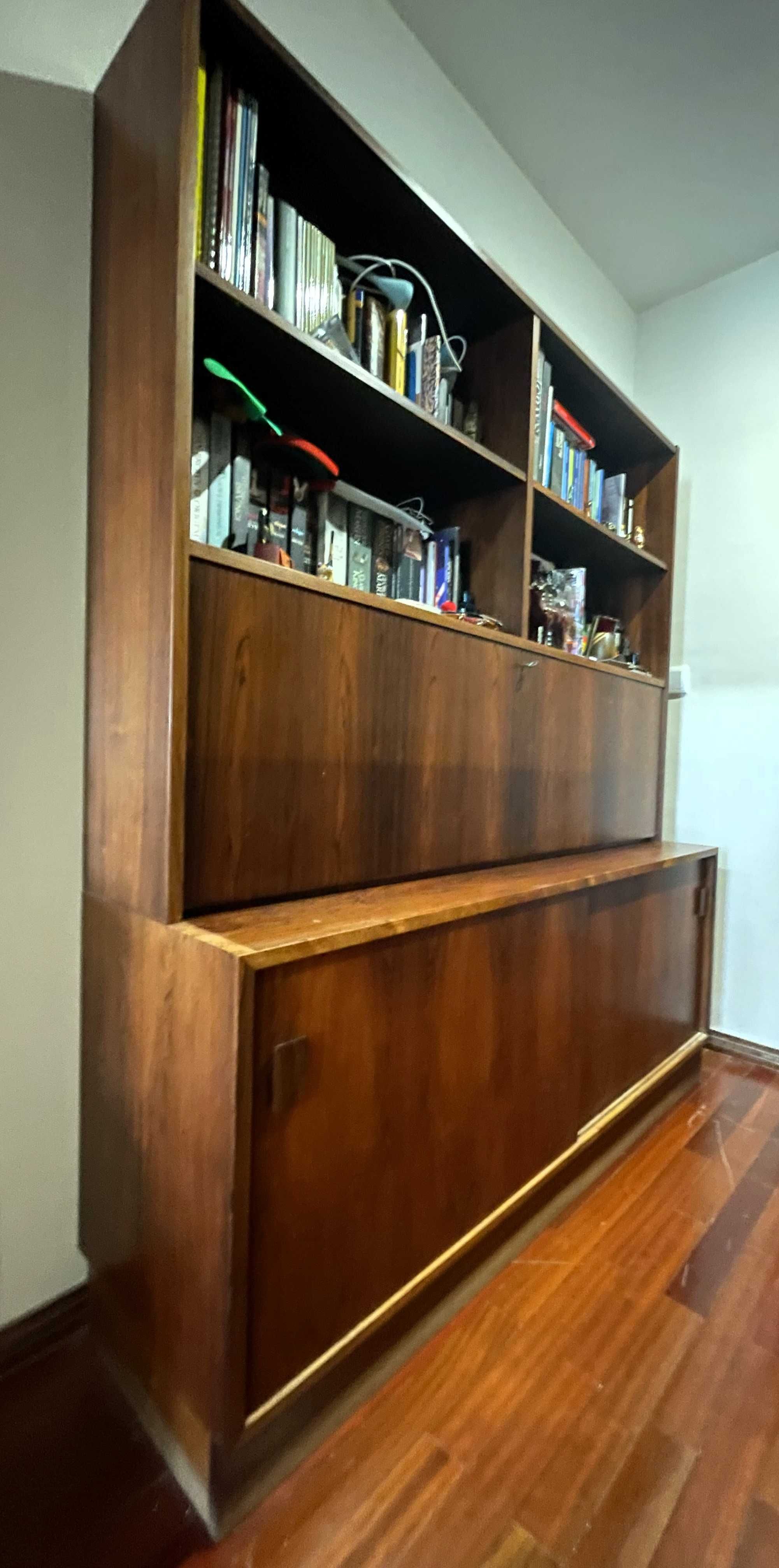 Livreira/Estante em Pau santo, Dinamarquesa