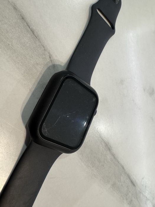 Apple Watch SE 2gen 44mm zbita szybka 97%