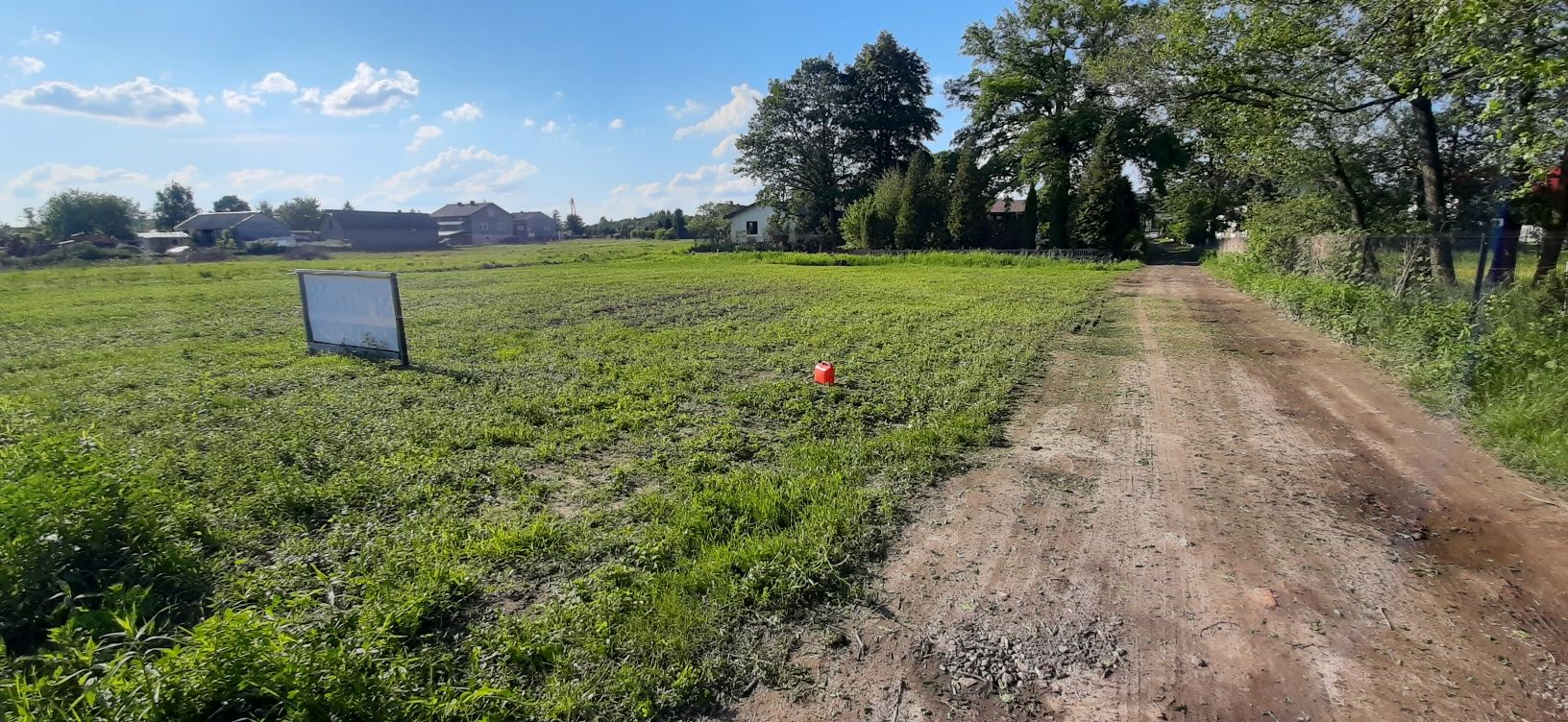 Działka z pozwoleniem i projektem. Budowlana 1210m2 .