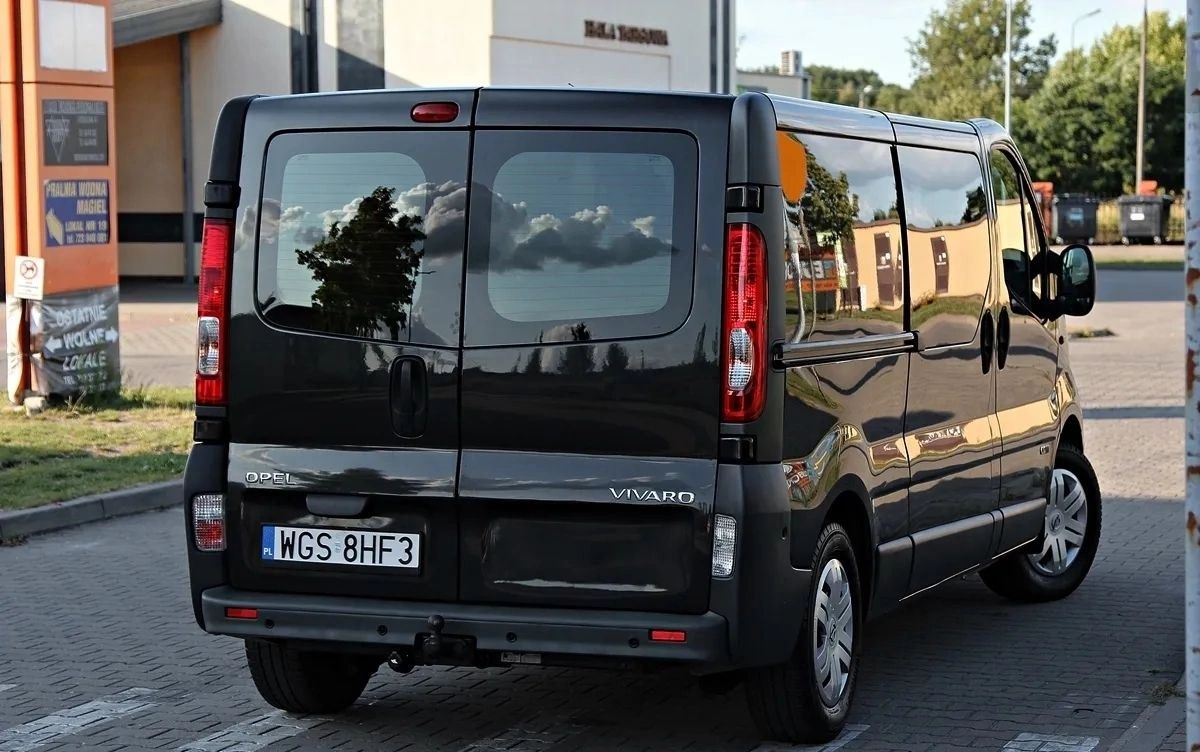 Opel Vivaro 2011