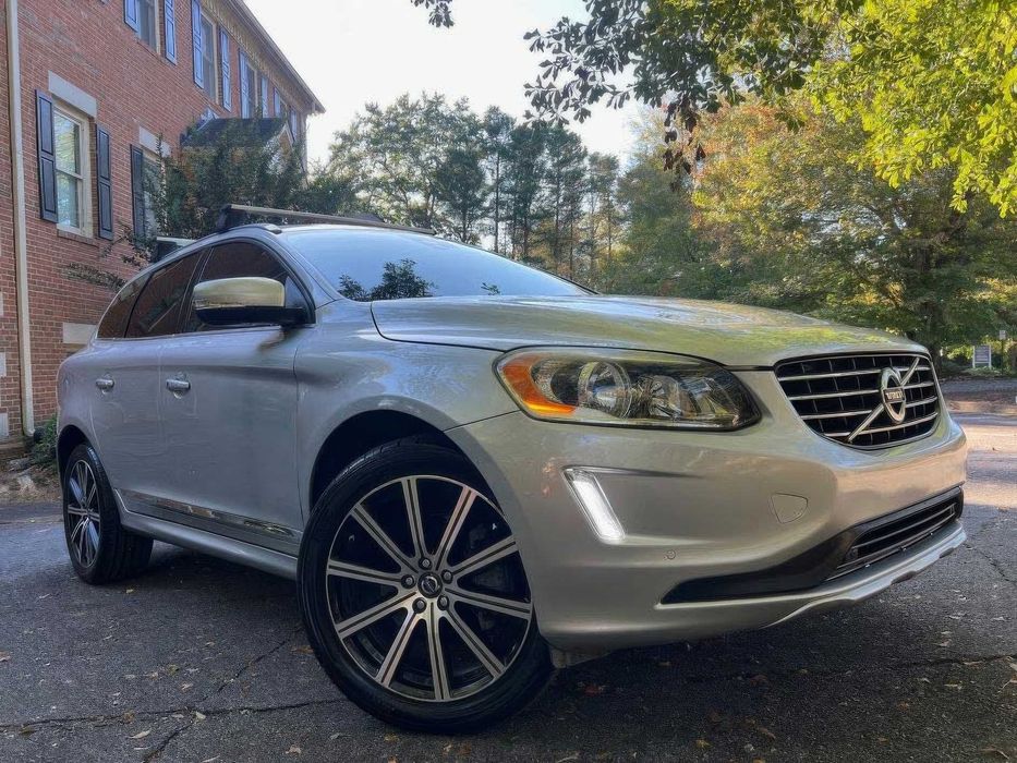 Volvo XC60 T5 Premier      2015