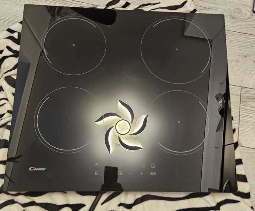 Индукционная варочная поверхность Candy CI642C/4U