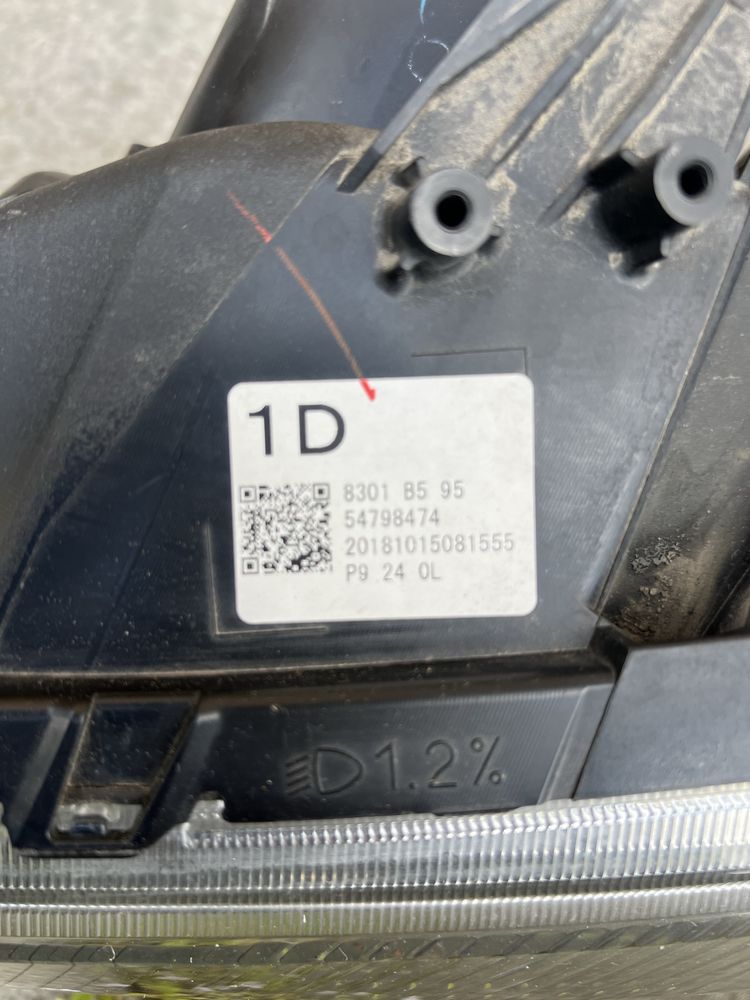 Фара ліва Mitsubishi ASX sport halogen 2011-2019