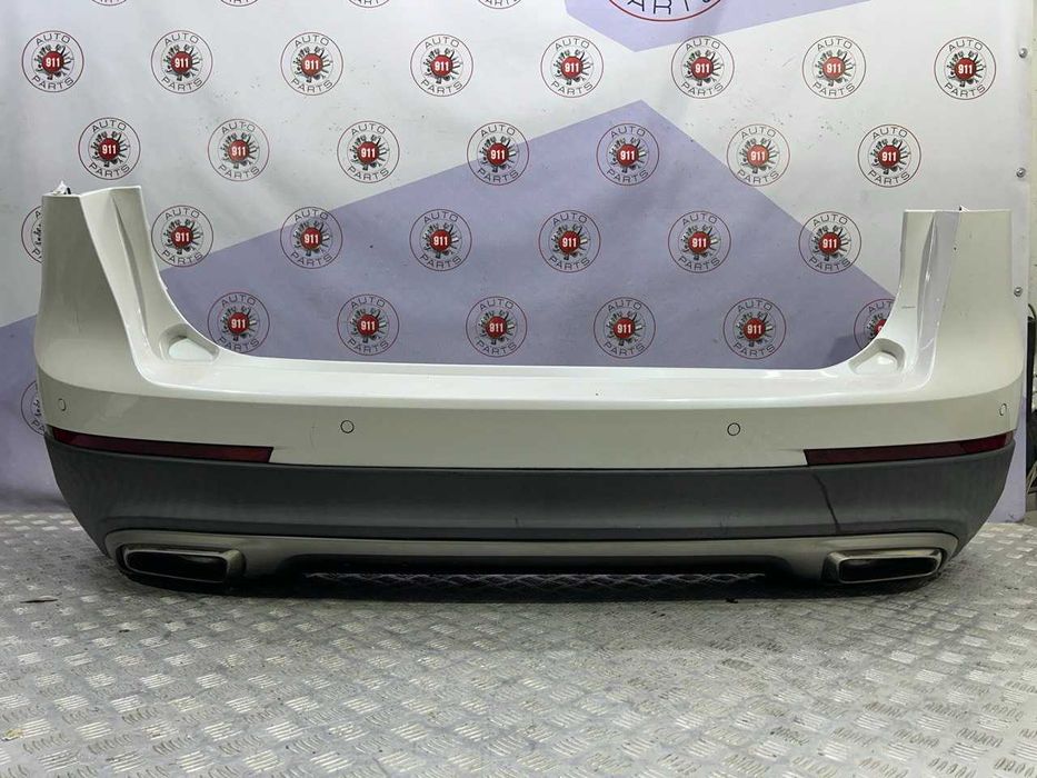 Бампер задній в зборі для Lincoln mkx 16-19