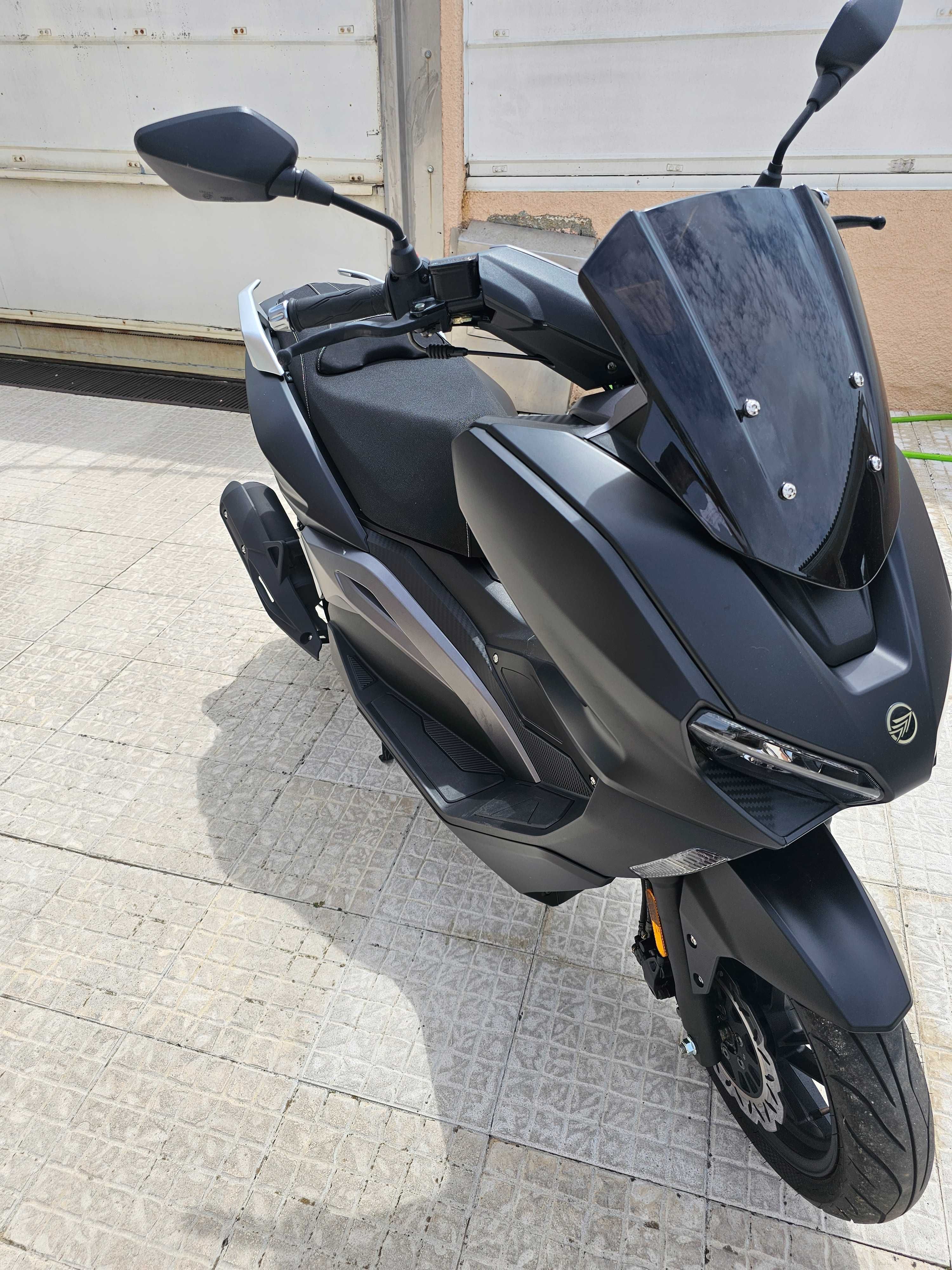 Vendo vieste 125 como nova