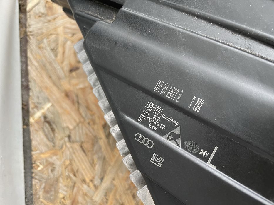 Audi Q5 80A фара ліва matrixs ауді ку5 80а фара ліва матрікс ресталінг