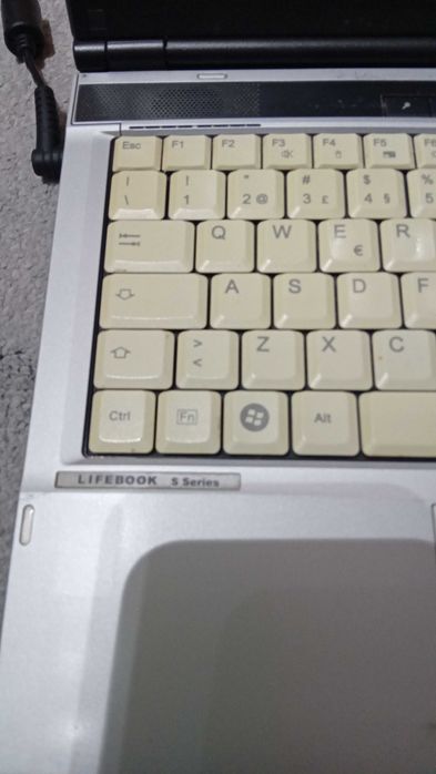 Lifeebok  s series da  fujitsu Siemens