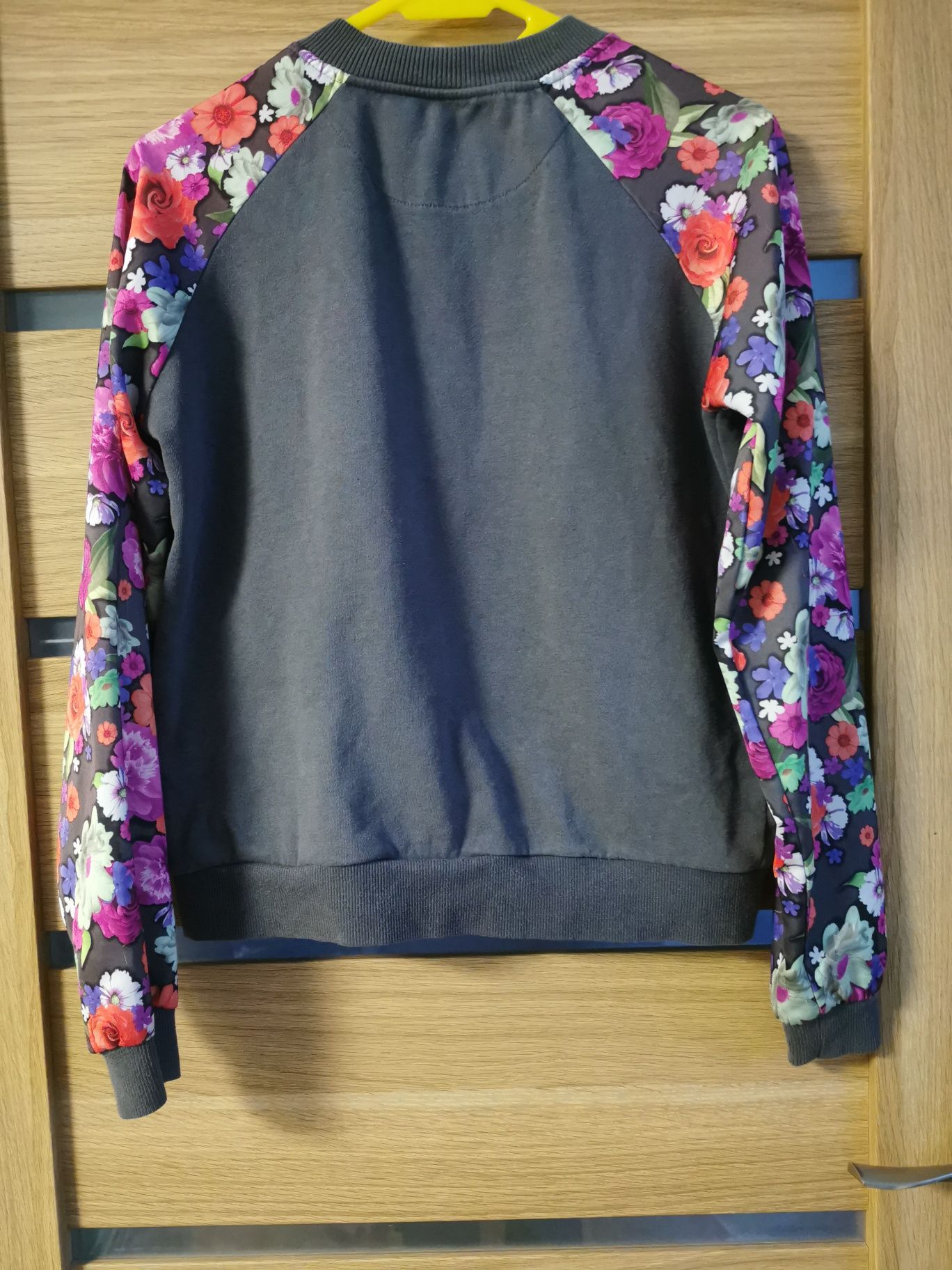 Bluza rozpinana w kwiaty Cool Club Smyk 170