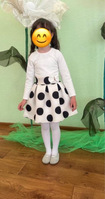 Святкова сукня для дівчинки 122 р. (На 116 р.)