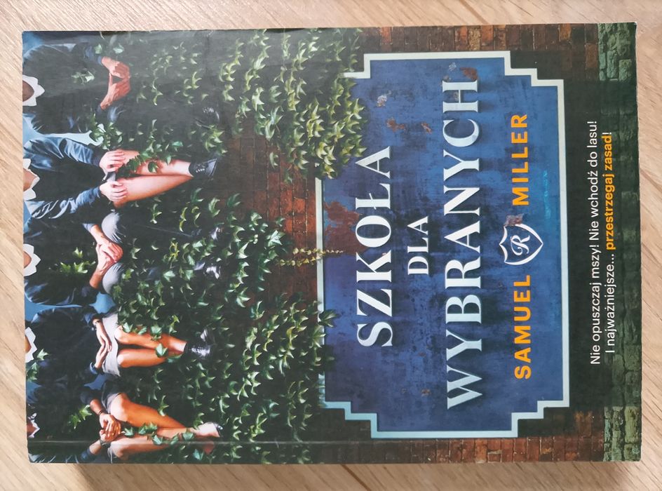 Szkoła dla wybranych książka młodzieżowa