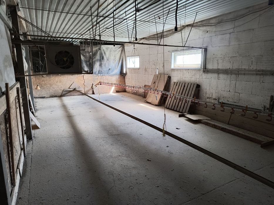 Ферма для вирощування птиці.