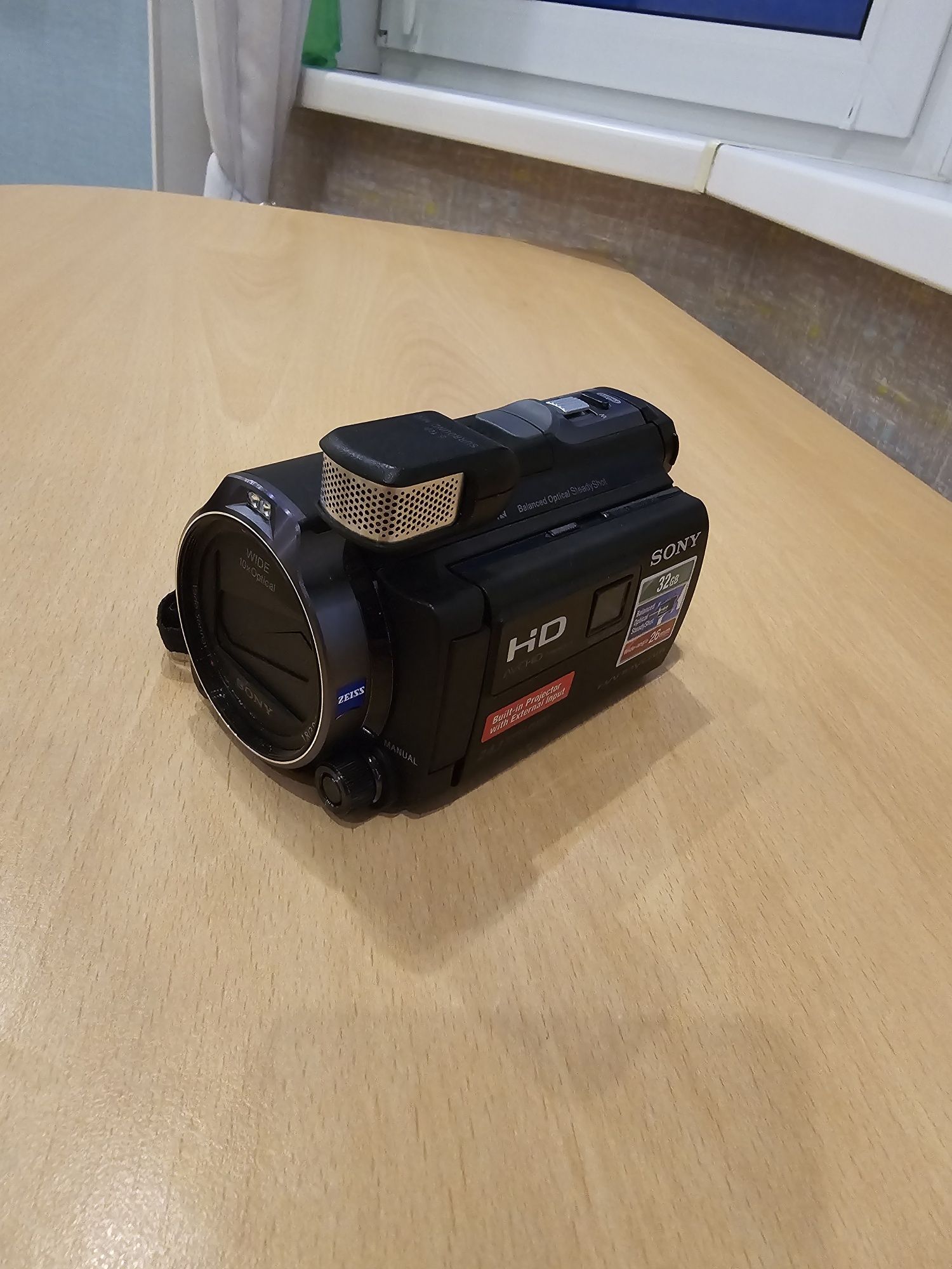 Відеокамера Sony HDR-PJ780E