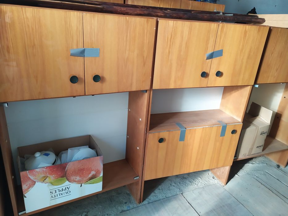 Meble drewniane regał