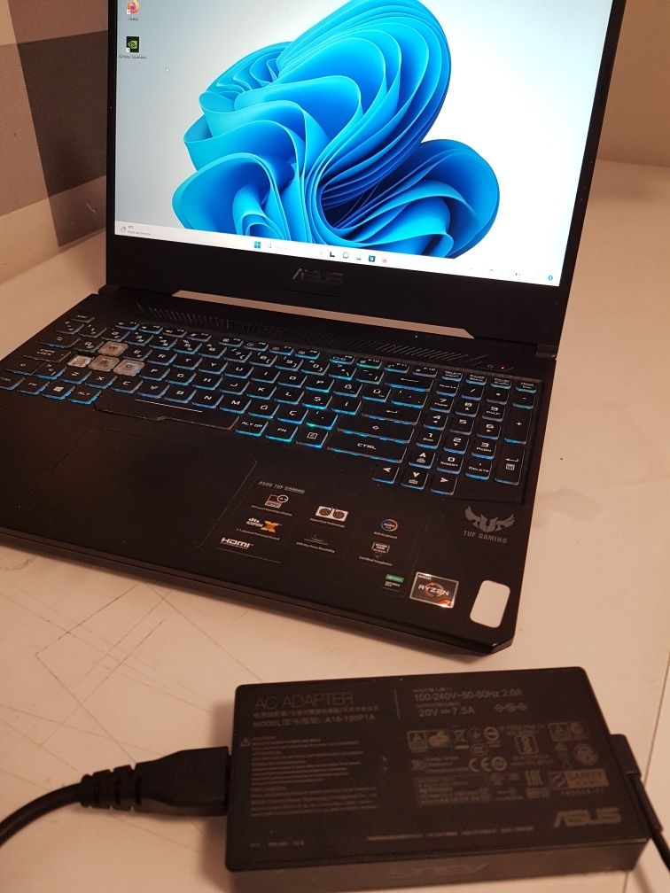 Asus Tuf Gaming FX 505 DT