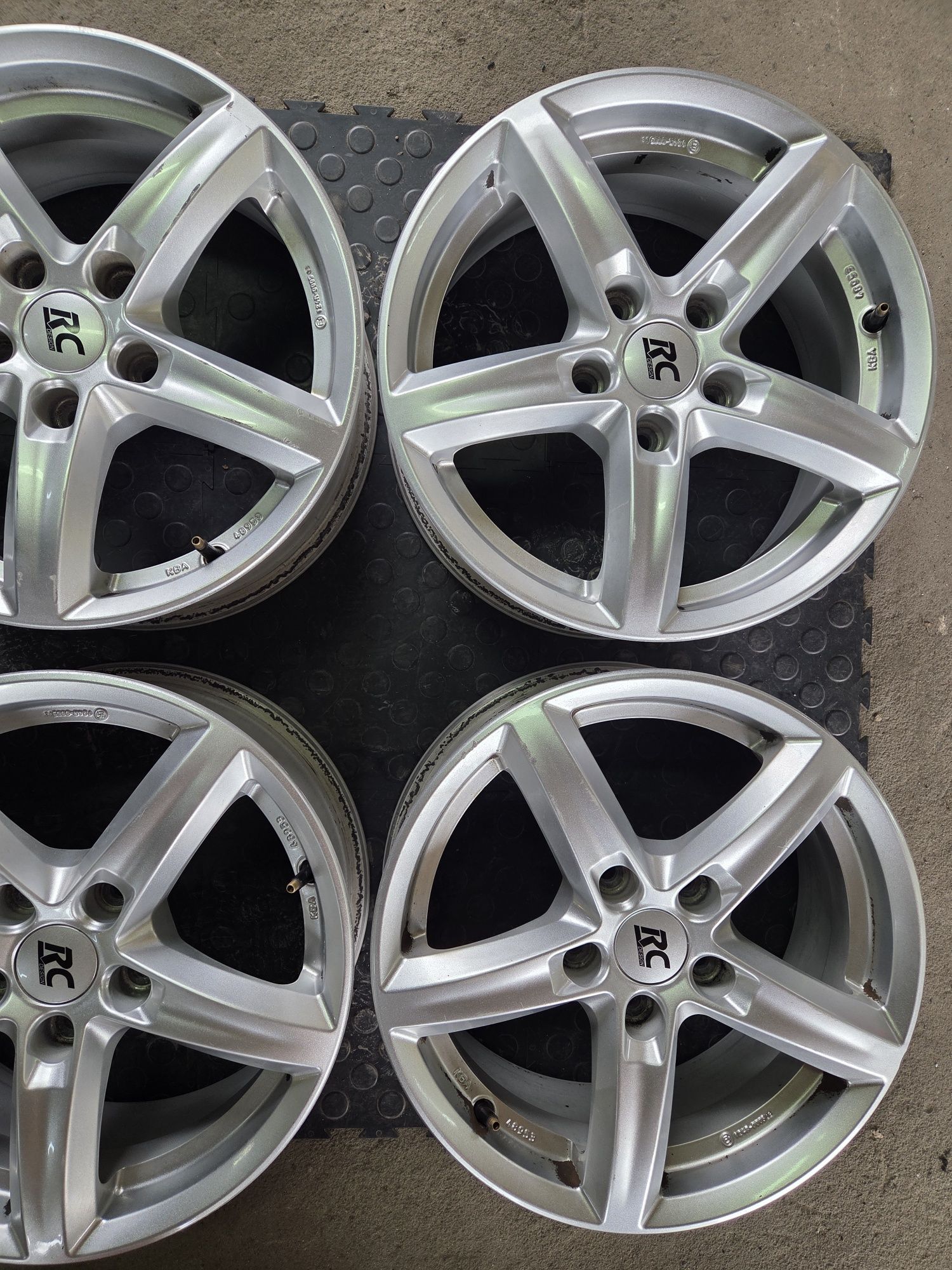 Felgi Aluminiowe 5x112 6,5Jx16 ET 46 Audi Seat Skoda Volkswagen
