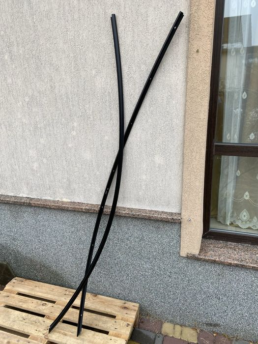 Молдинг кузова Model Y Tesla боковий