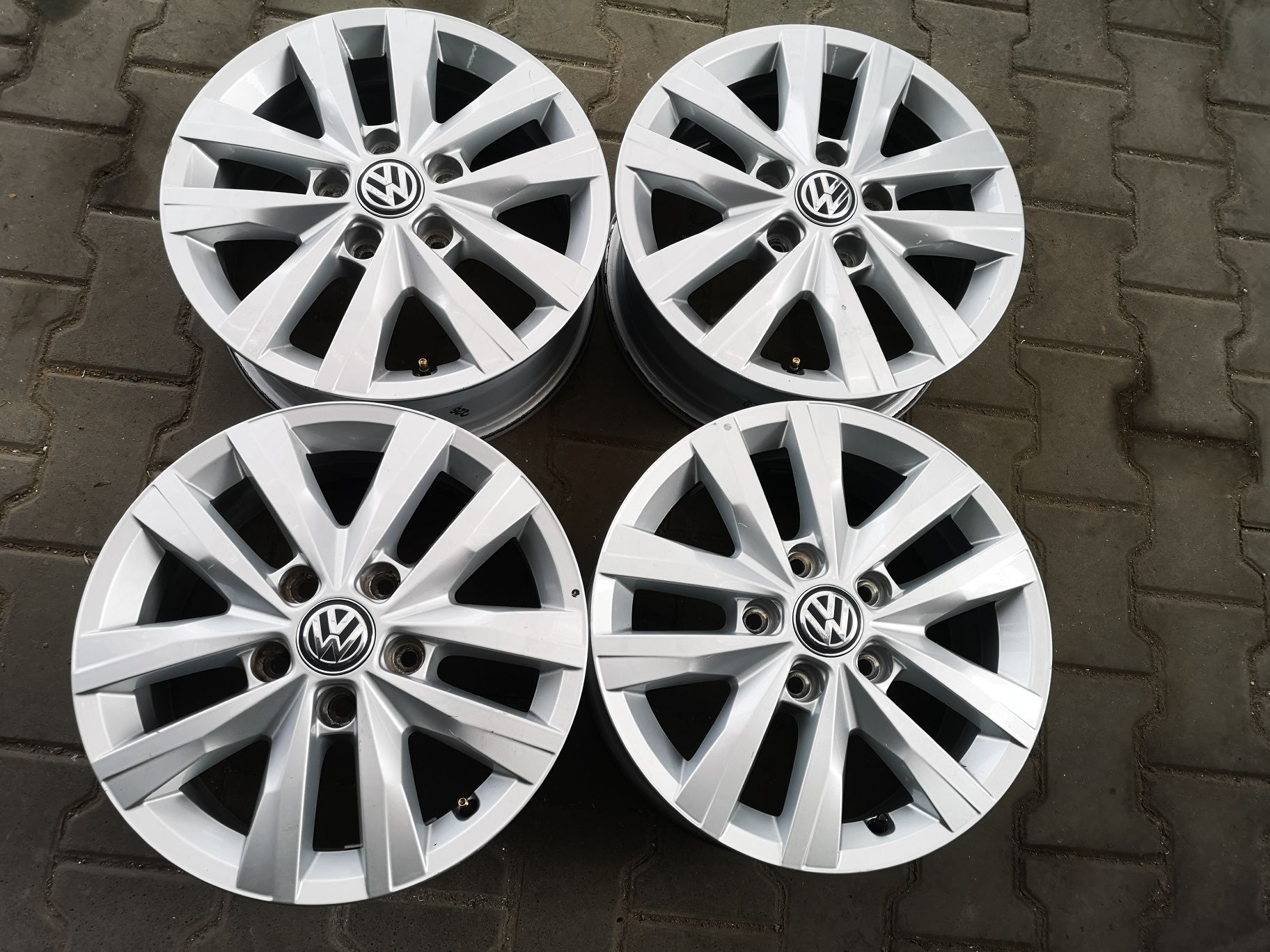 Vw T6 t5 multivan 16" 7e0