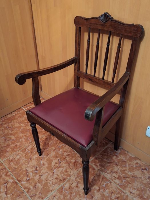 Cadeirão usado para venda