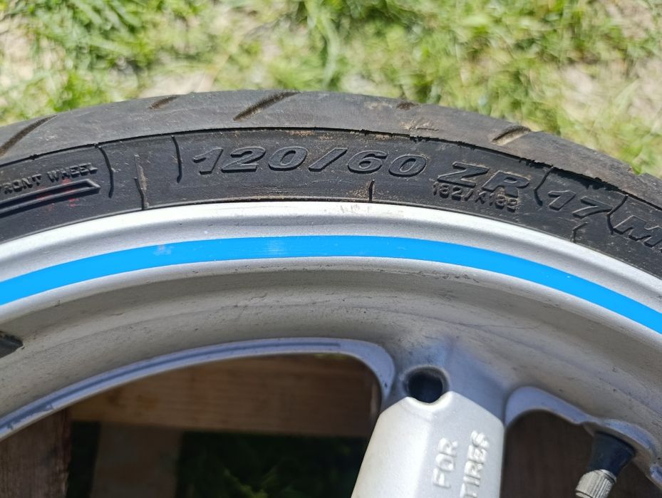 Opona przód przednia Yamaha R6 rj03 99 - 02 r felga opona Pirelli