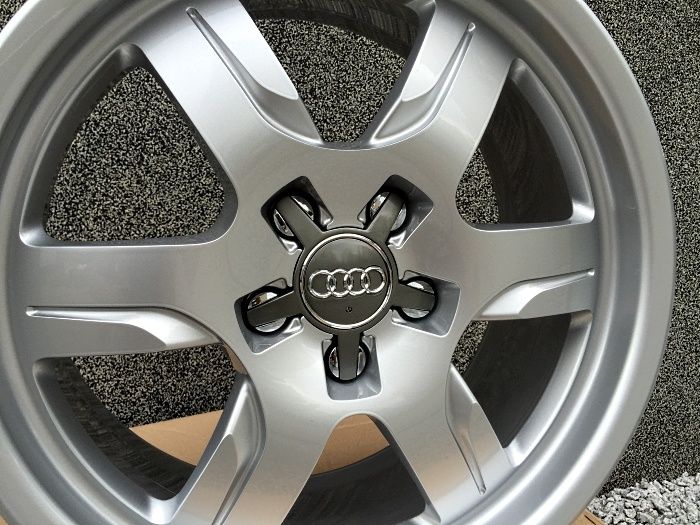 17" 5x112 Audi A5 A4 A6 Q3 oryginał VW SKODA