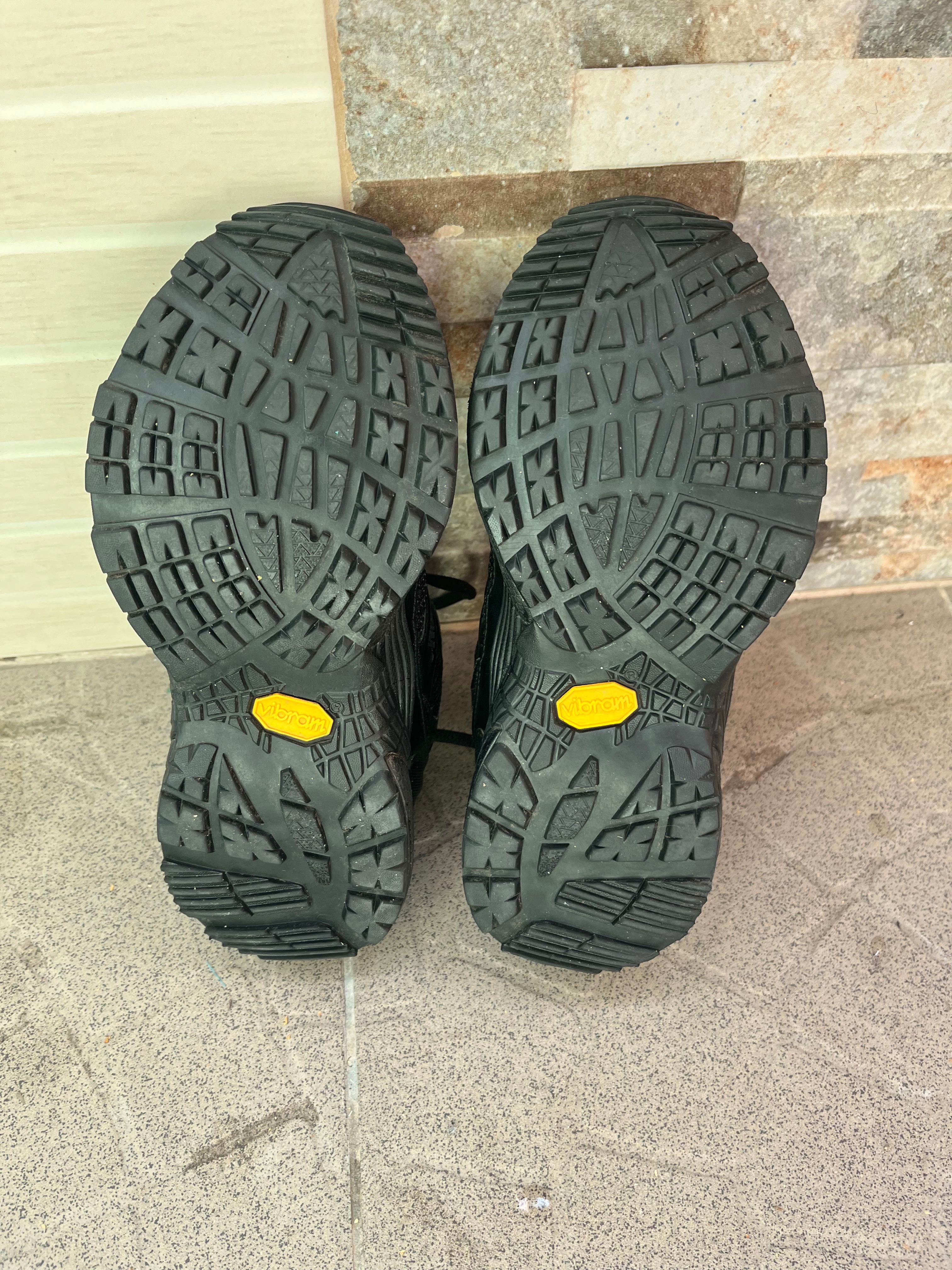 Кросівки Magnum Uniform Service Trainer Black (M.U.S.T.). Розмір 38М.