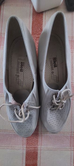 Жіноче взуття, туфлі