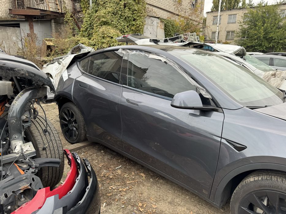 Tesla Model Y AWD фара крыло дверь диск торпеда стойка подрамник