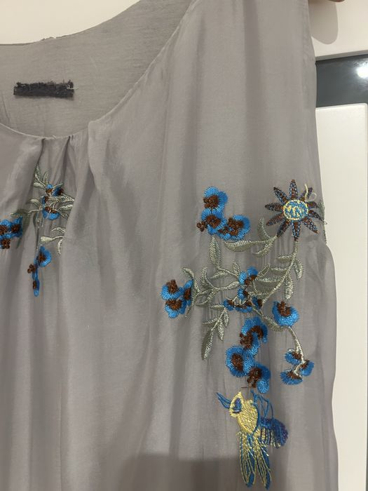 Piękna Letnia sukienka haftowana