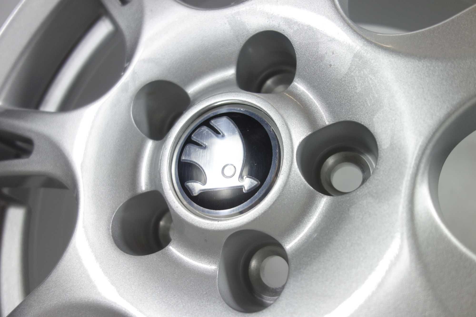 NOWE Alufelgi 15" 5x100 Skoda Fabia Rapid Octavia Srebrne 860