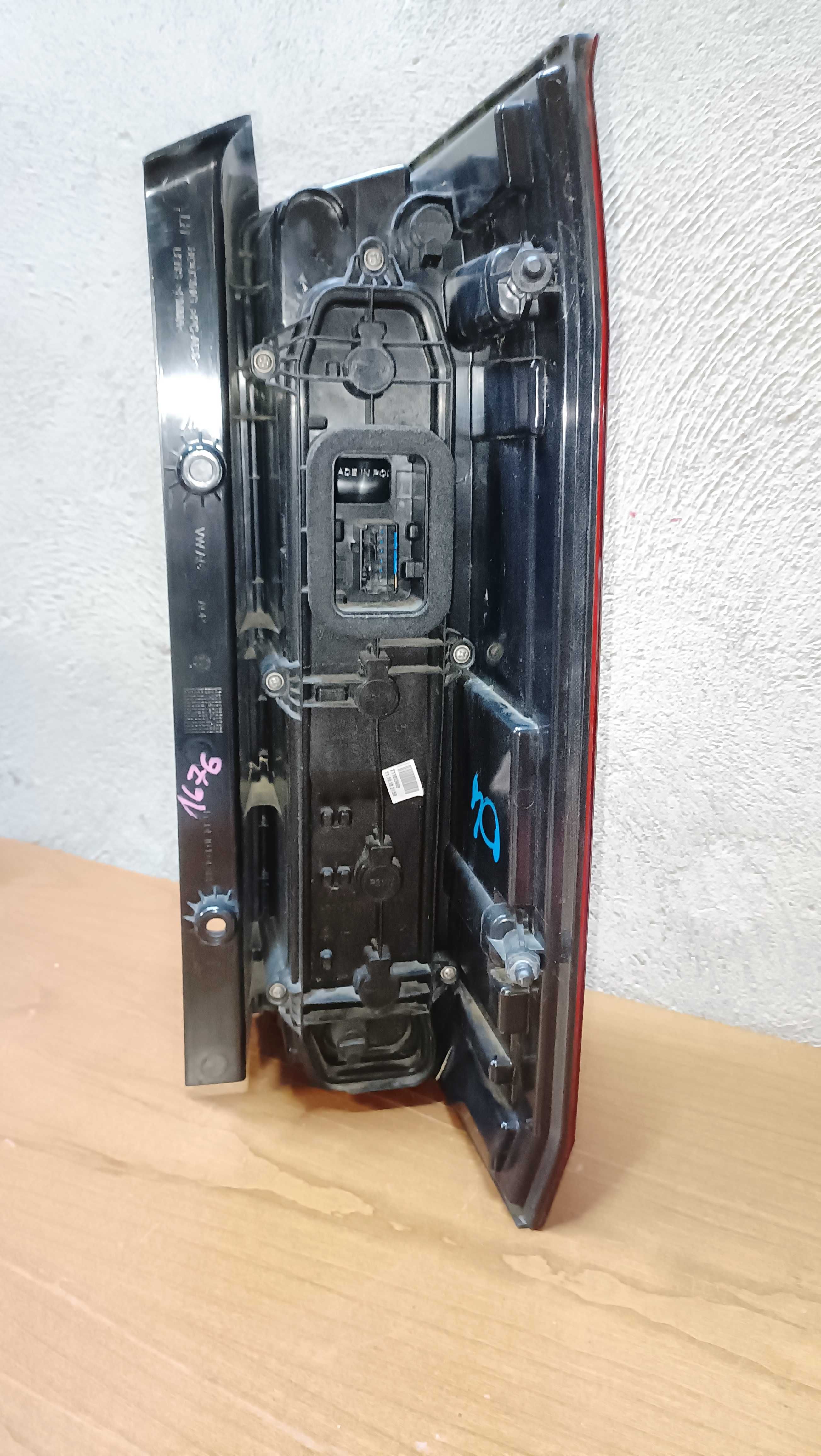 VW Crafter II MAN TGE Lampa tył lewa