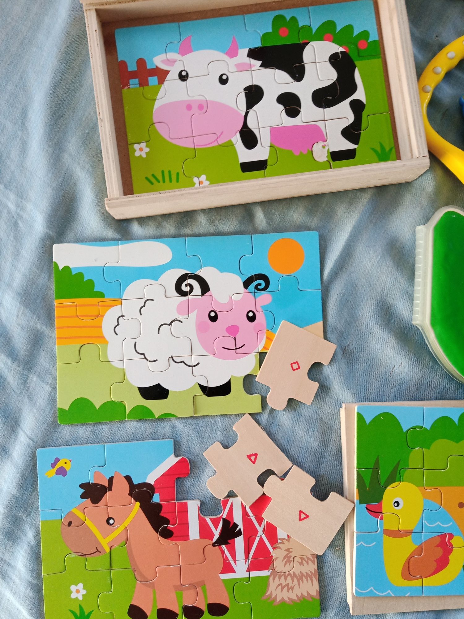 Zestaw zabawki puzzle pies fisher telefon
