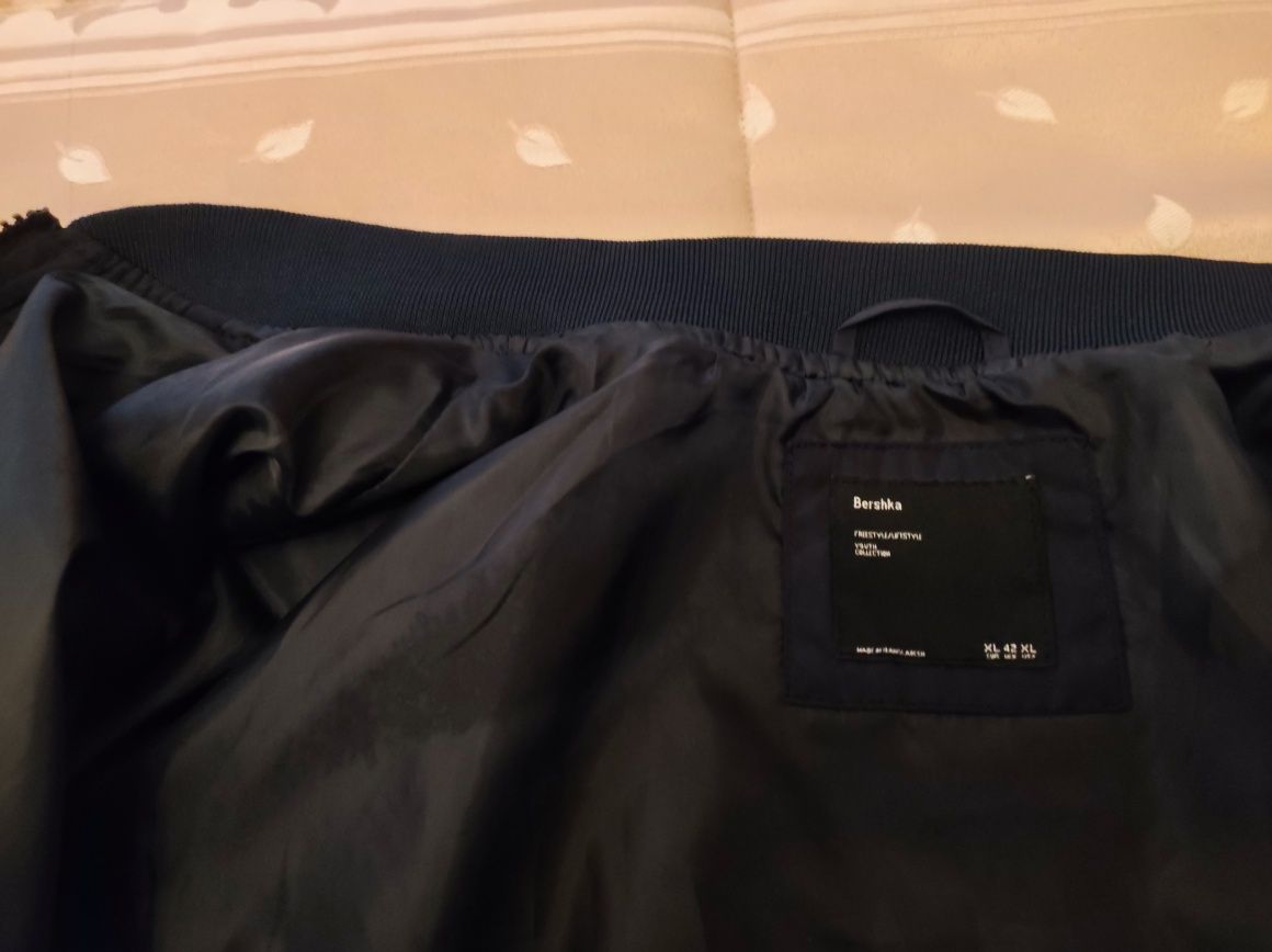 Blusão homem fino azul marinho Bershka tamanho XL