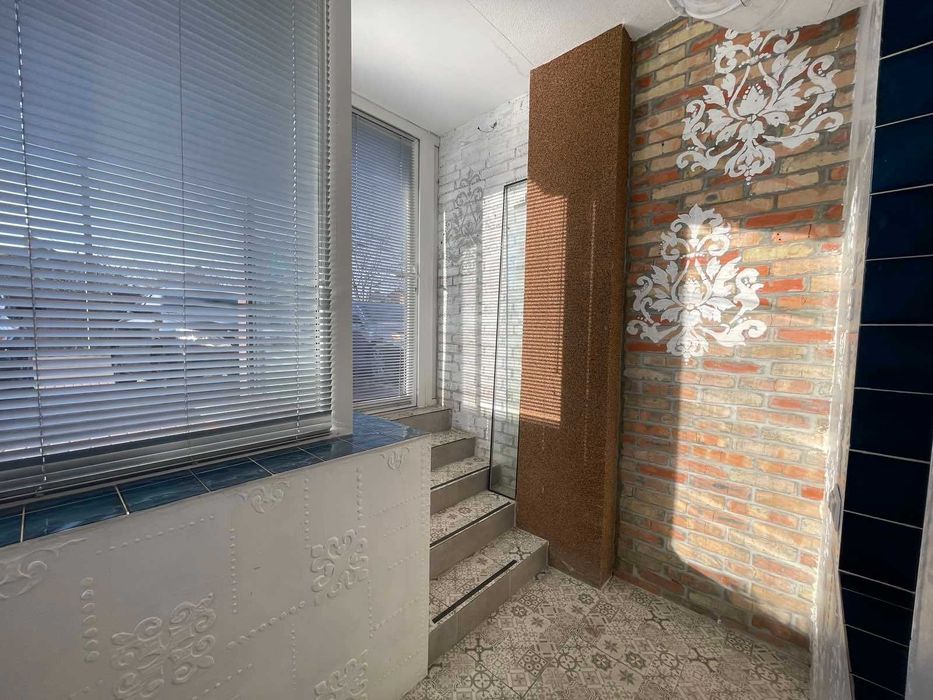 Приміщення вільного призначення в ЖК “Волошковий”