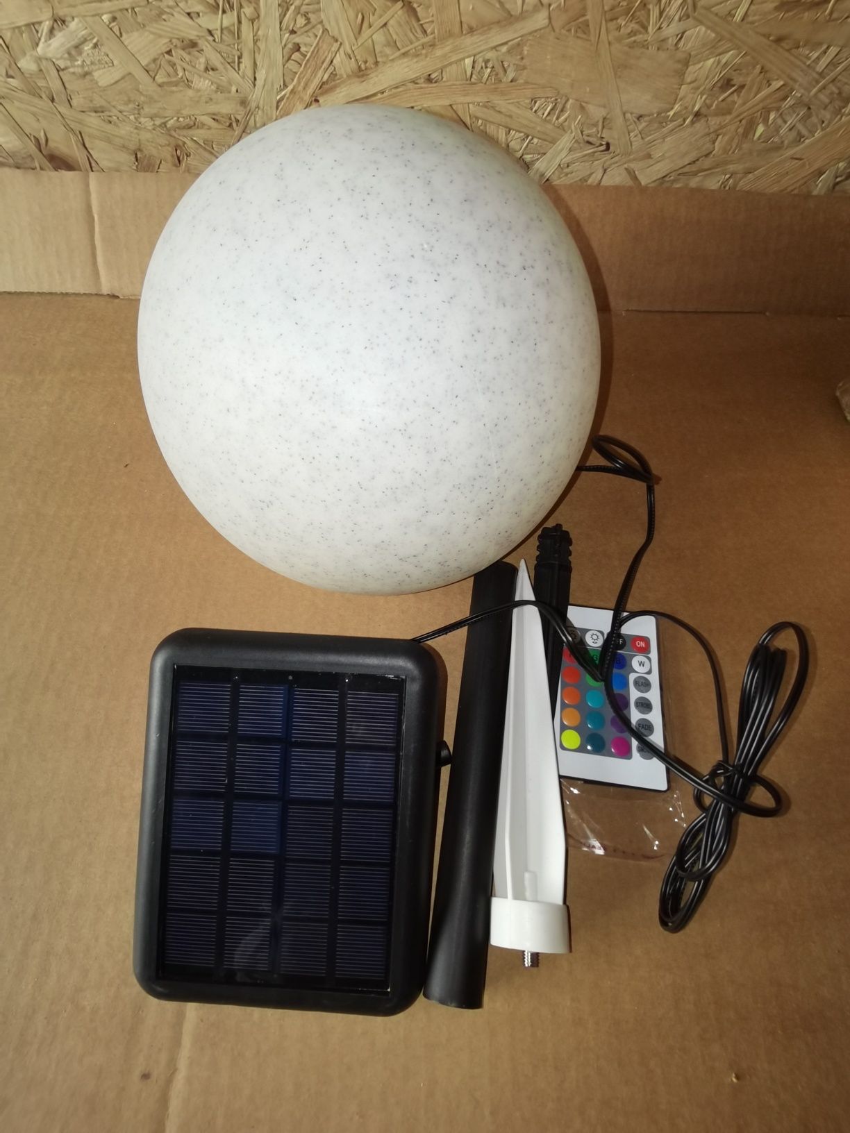 Lampa solarna Shinestone